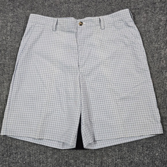 Izod Other - IZOD Golf Shorts Mens‎ 36 White Check Chino Flat Front Casual Golf 10 Inseam